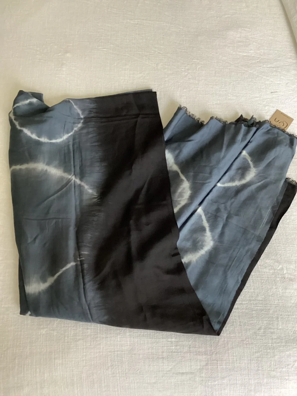 LUA Silk Linen Scarf Charcoal Tie Dye 33”x77” Lightweight Luxury Wrap NWT